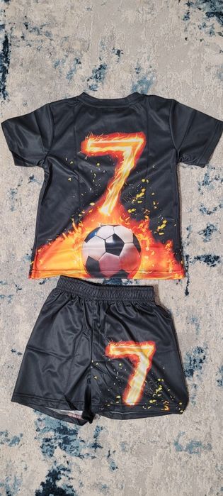 Costum de fotbal Ronaldo pentru copii 5/6 ani marimea 120