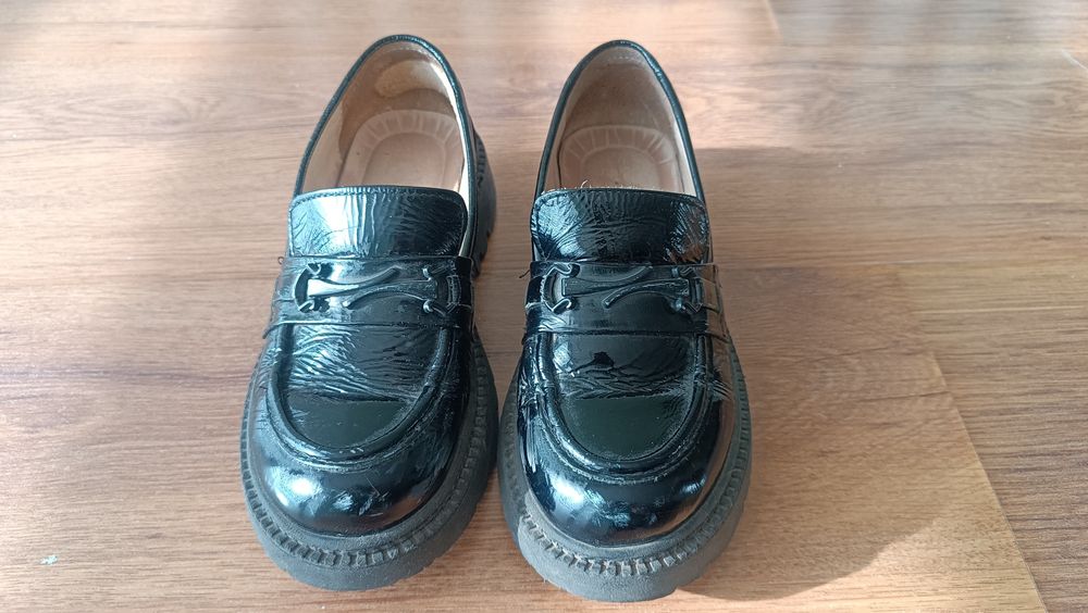 Детские туфли, лакированные