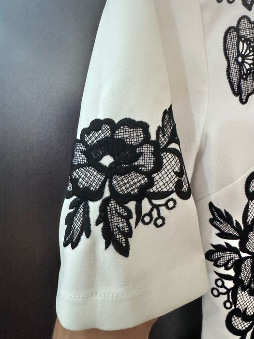 Дамска бяла рокля