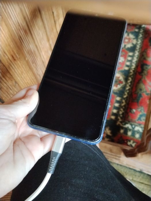 Продаю Samsung A10S