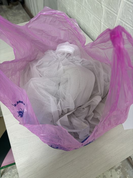 Тули со шторами продам.