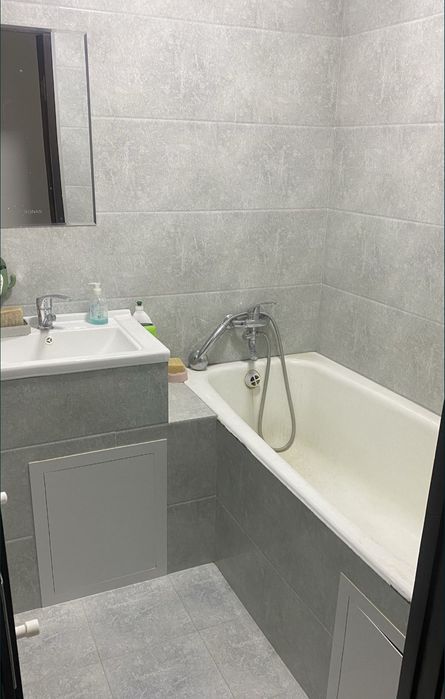 Zaryada 2 xonali kvartira sotiladi