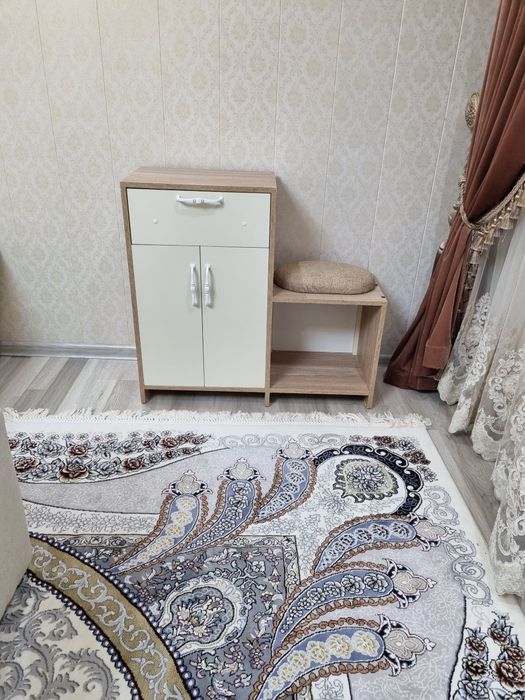 Продаётся обувница новая