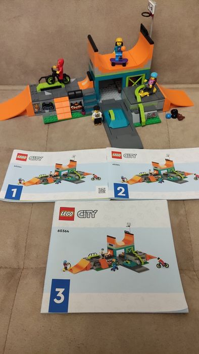 LEGO City - Скейтпарк на улицата (60364)