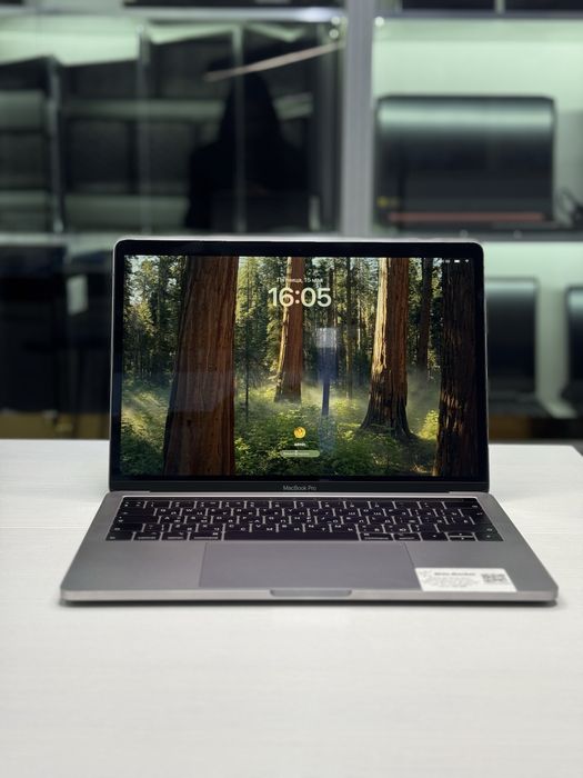 APPLE MacBook 2019