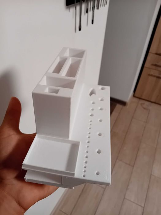 3D принтирана поставка за инструменти - организирай своята работилница
