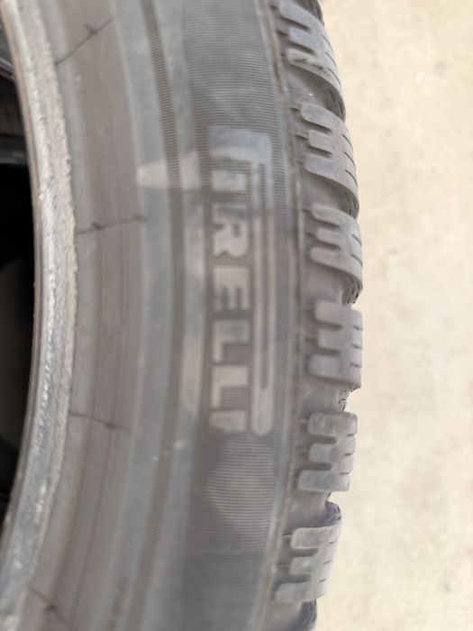Vand set cauciucuri iarna 225/45/19 - Pirelli winter 2 Cinturato