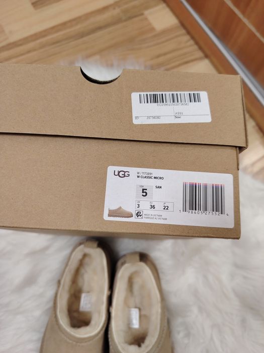 Ugg clasic micro piele intoarsa