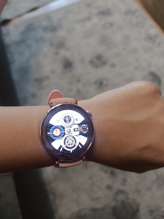 Smartwatch Premium cu ecran AMOLED