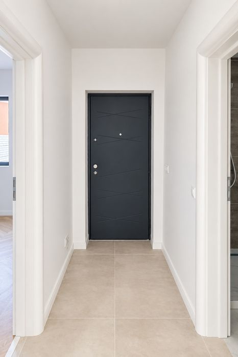 Casa noua cu 5 camere de vanzare