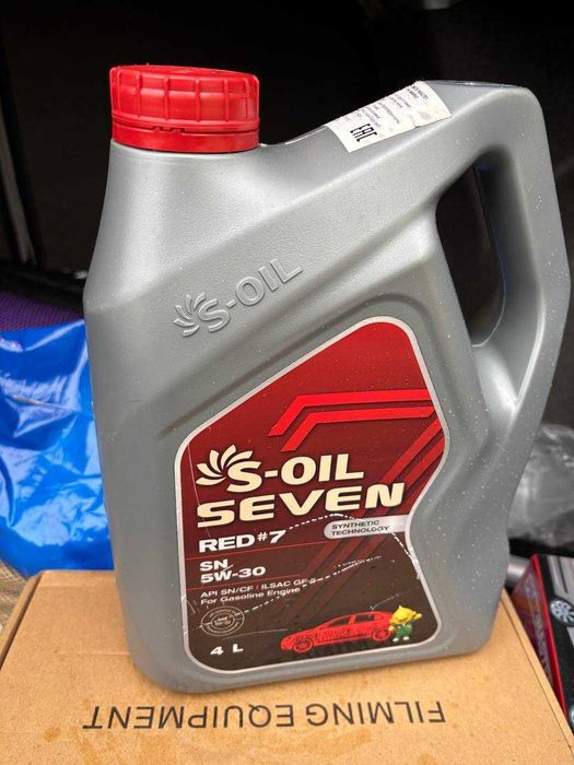 Продам моторное масло S-OIL SEVEN RED #7 SN 5W-30, 4л