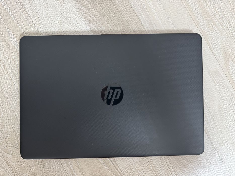 Ноутбук HP 15s-eq0024ur