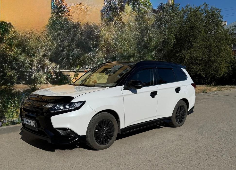 Продам Митсубиси Аутлендер