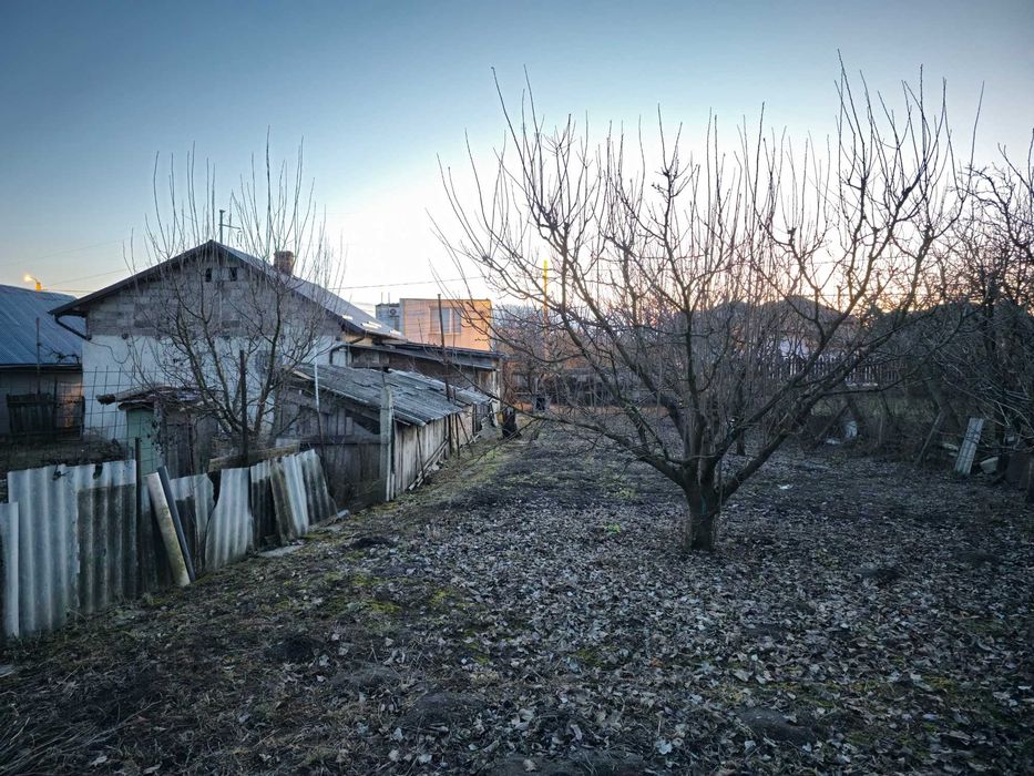 Vand casa cu teren, pentru investitii, constructie sau renovare
