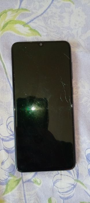 Samsung a70 128 GB  cu 6 GB ram merge perfect