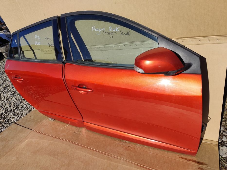 Ușa dreapta fata Renault Megane 3. stânga spate Renault Megane 3 break