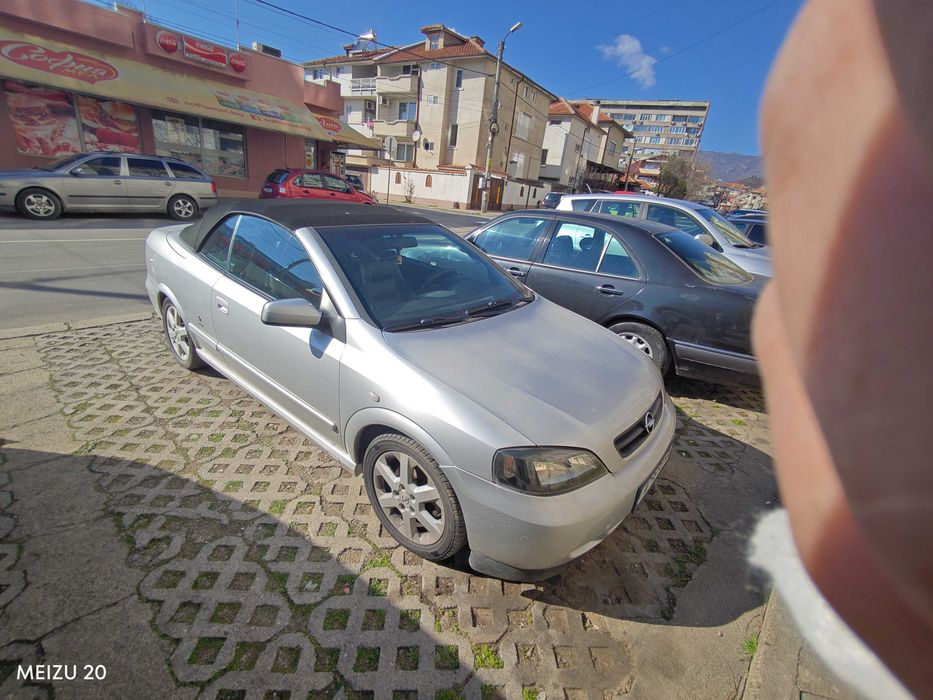 Opel astra 2.2 bertone