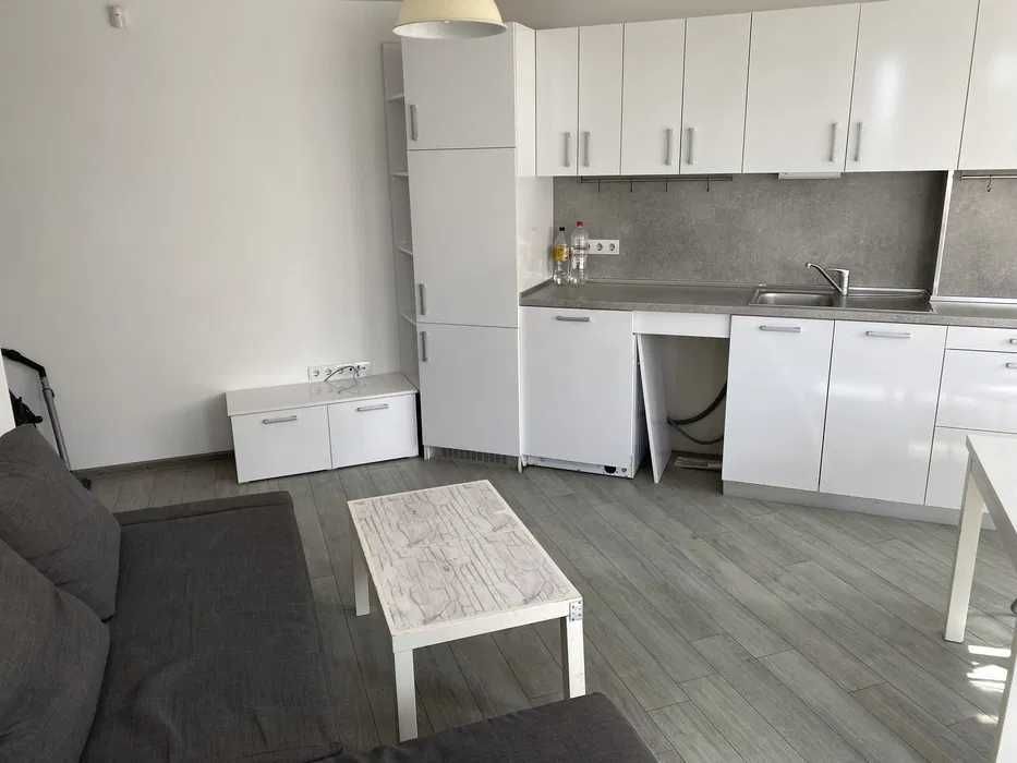 Двустаен имот в кв.Люлин център