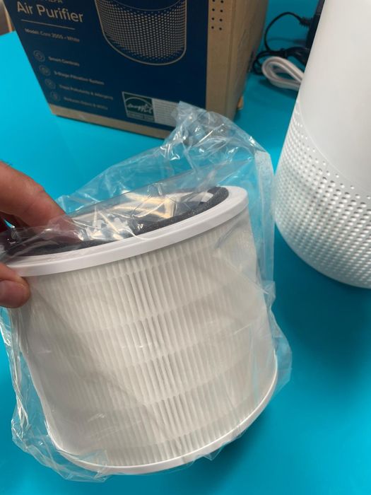 Purificator de Aer Smart Levoit Core 200S Wi-Fi, Filtru 3 in 1