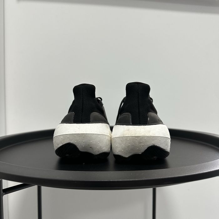 Adidasi LightBoost Continental