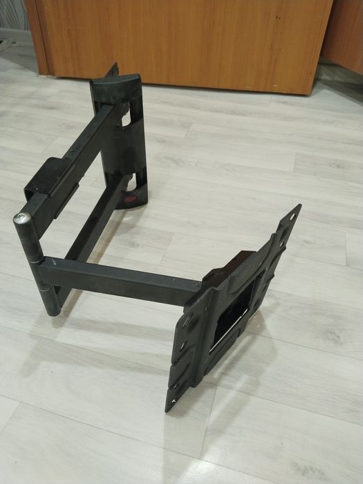 кронштейн для телевизора /..