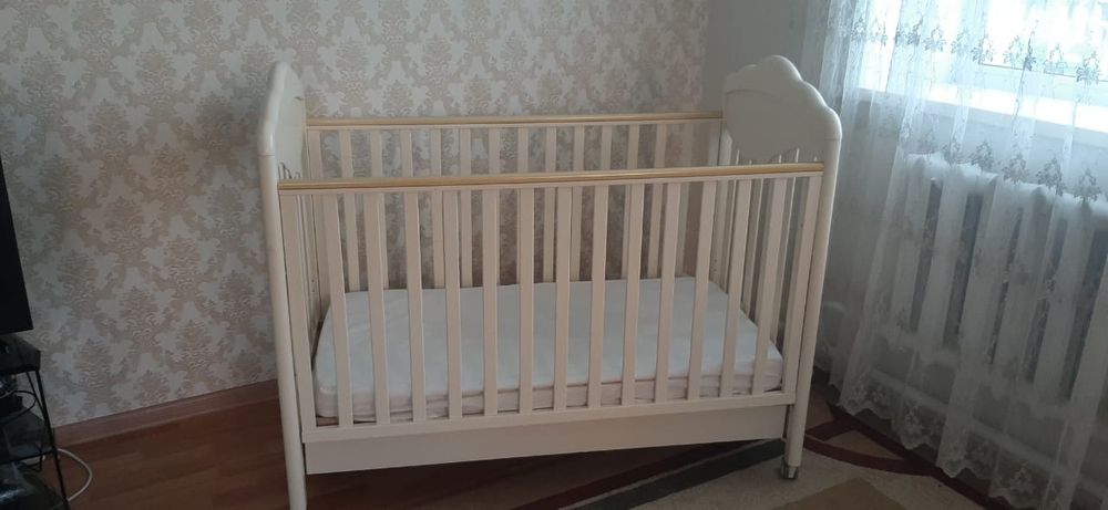 Кроватка детская