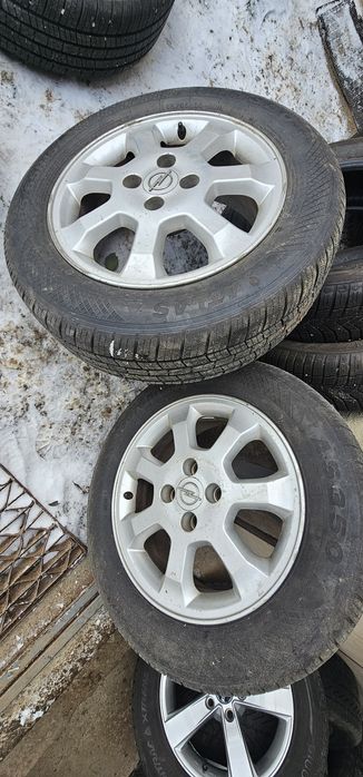 Vând set jante Opel astra si set cauciucuri noi