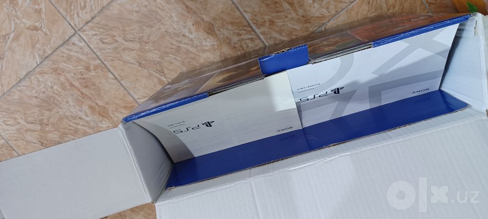 Продаётся PS  5 Slim пустой коробка