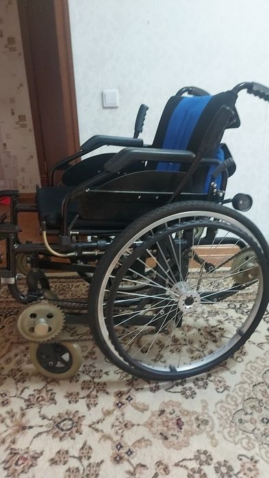 Инвалидная коляска