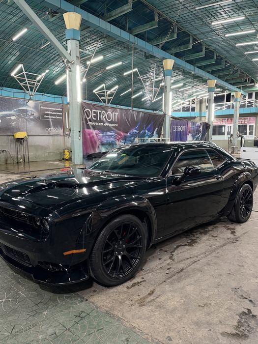 Dodge challenger