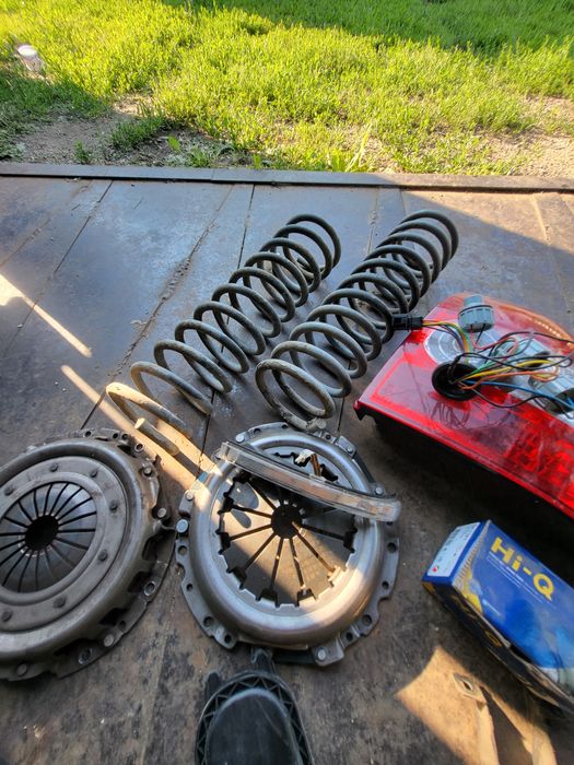 Продам запчасти на приору