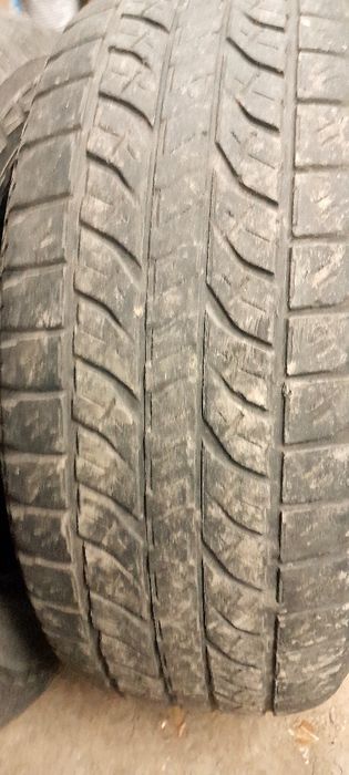 на таёту резина бу