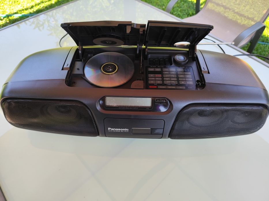 Radiocasetofon Grunding RR 3600 , Panasonic rx-Ds 45 și Rx Ds 28