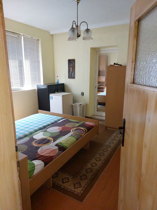 Продава се Етаж от къща в Благоевград, Широк център - 137 кв.м за 563 €/кв.м - Снимка #2