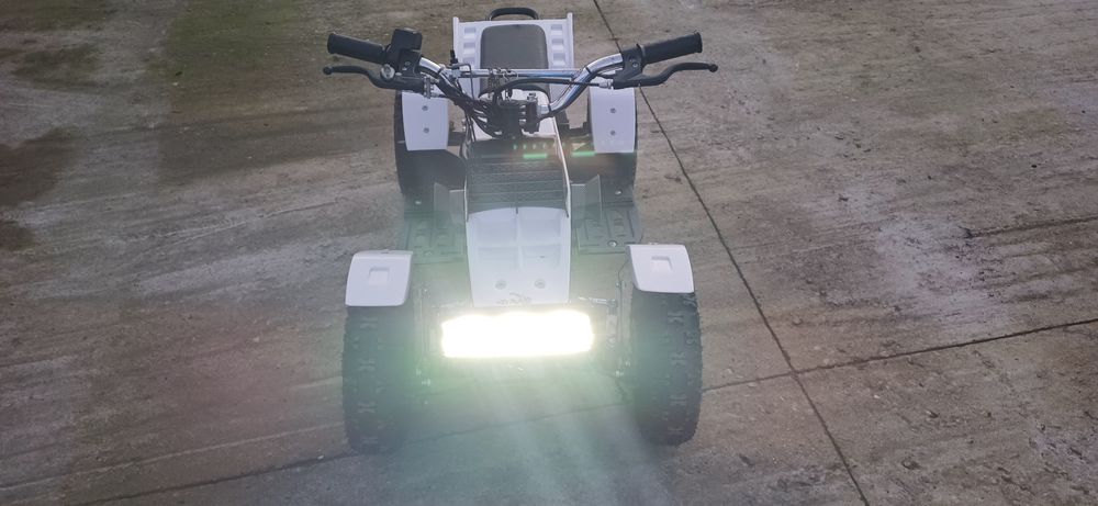 Vând atv electric!!!