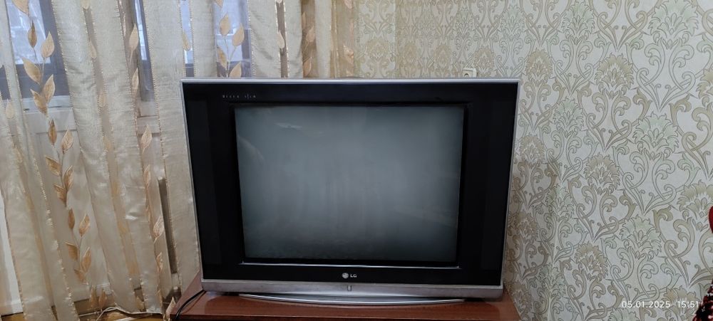 Продам телевизор LG