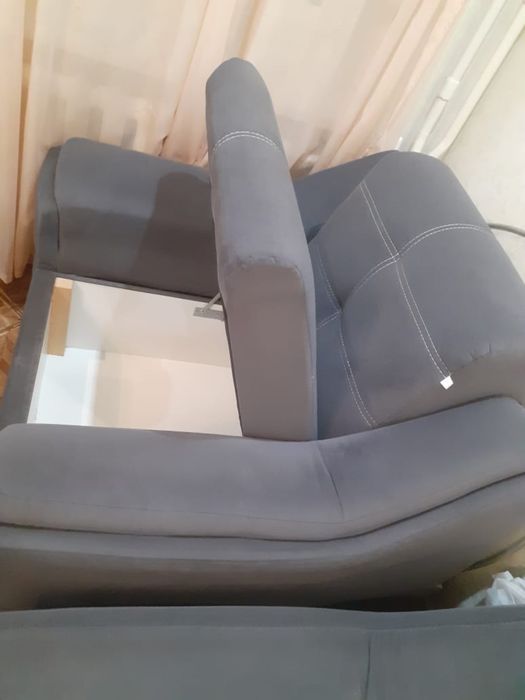 Продам диван для зала