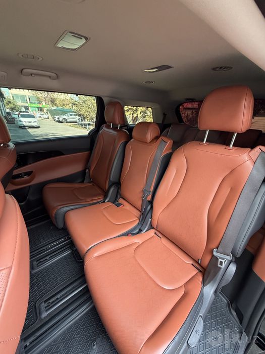 Kia Carnival 2023/24 2 poz