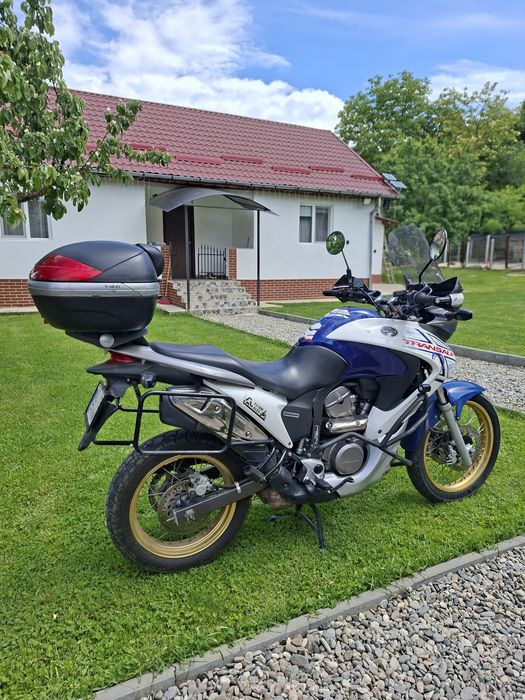 Honda Transalp 700