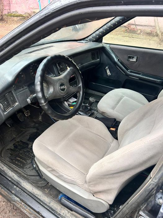 Продам машину Ауди В4 Моник 1.8