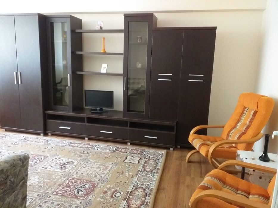 Apartament 2 camere, decomandat, ultracentral et. 1