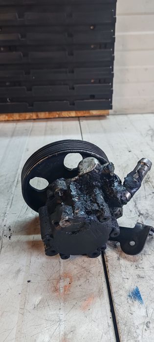 Pompa servo directie Peugeot 407 1.6hdi 200lei