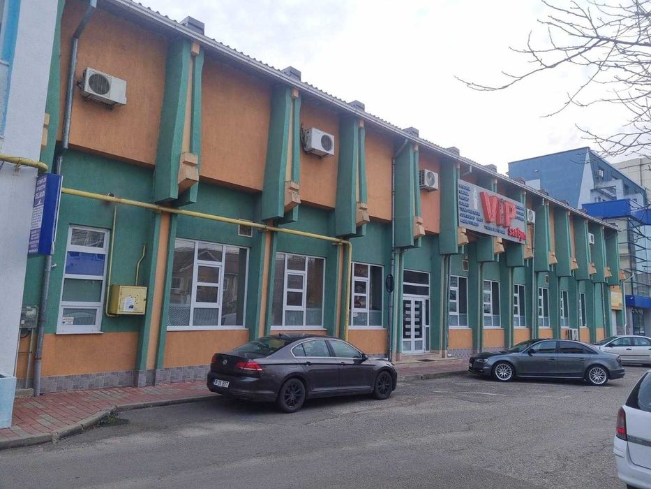 Inchiriere / vanzare Spatiu Comercial in zona centrala, Piatra Neamt