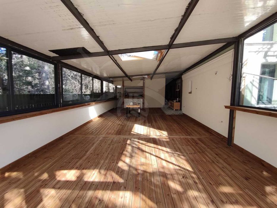 Продава се Хотел в Варна, м-т Евксиноград - 780 кв.м за 1924 €/кв.м - Снимка #2