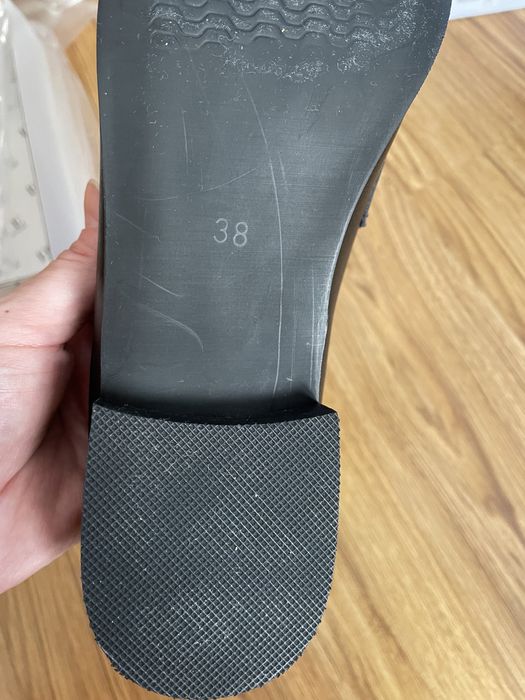 Продам новые мокасины