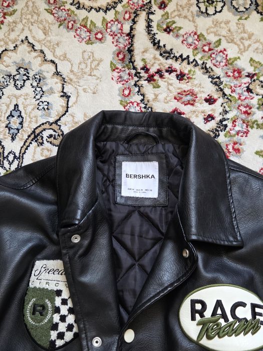Кожаная куртка Bershka