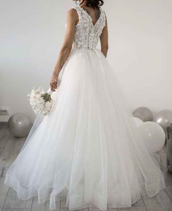 Rochie de mireasa alba, xxs/xs, corset , crinolina 3 cercuri, CA NOUA