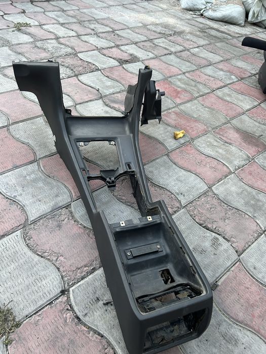 Запчасти на BMW E38