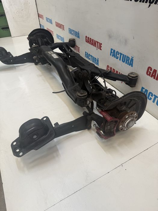 Punte jug spate cu brate Skoda Superb 2 5N0 505 235 Q