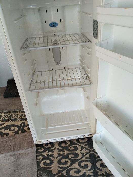 Холодильник продам